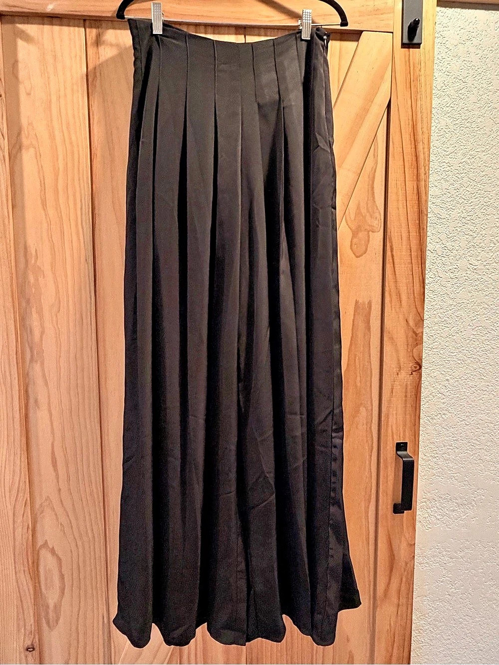 Naked Wardrobe Black Pleated pants